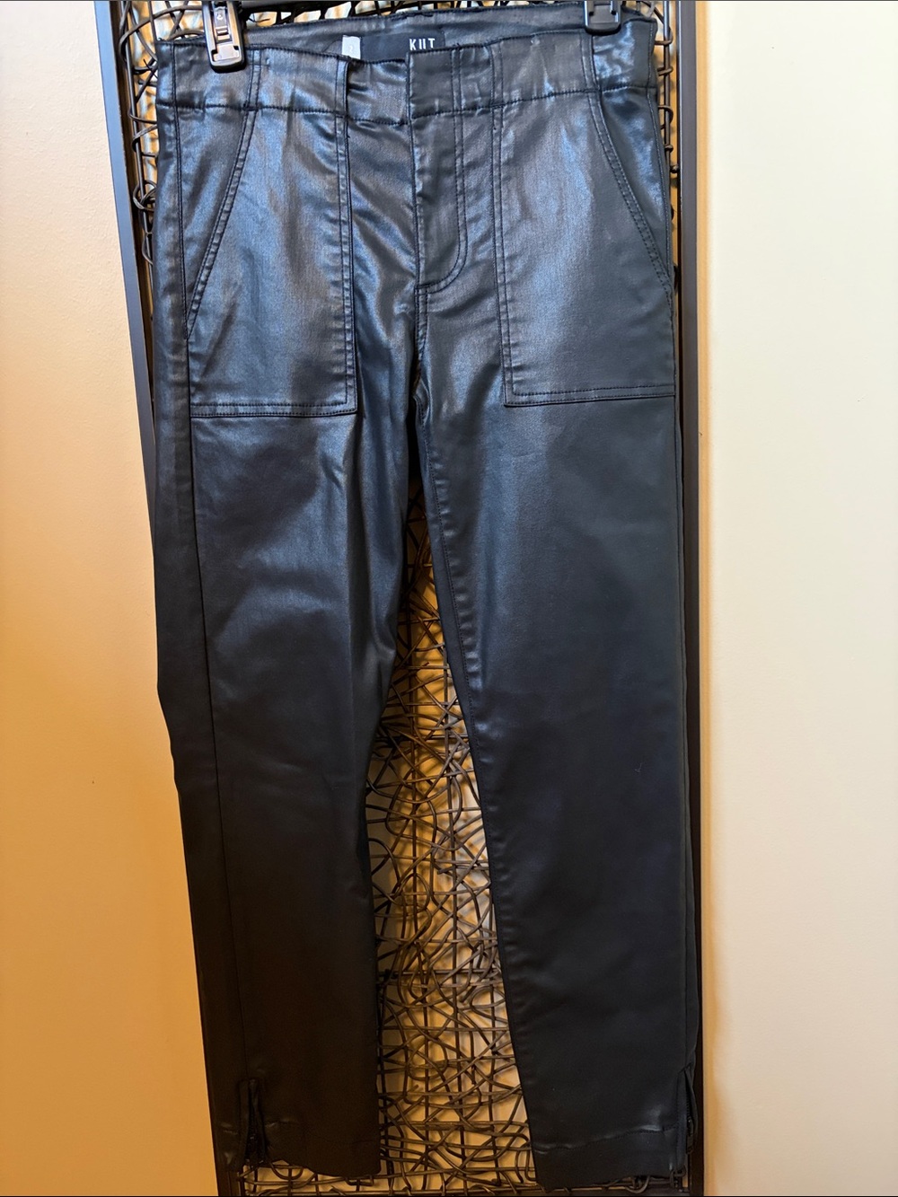 Kut from the Kloth Black Coated Denim Straight-Leg Women’s Pants
